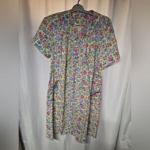 vintage Floral Women's House Coat Robe Snap Buttons Grannycore